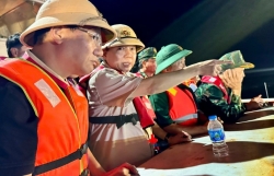 Quảng Ninh: Nỗ lực xuyên đêm tìm kiếm các nạn nhân mất tích