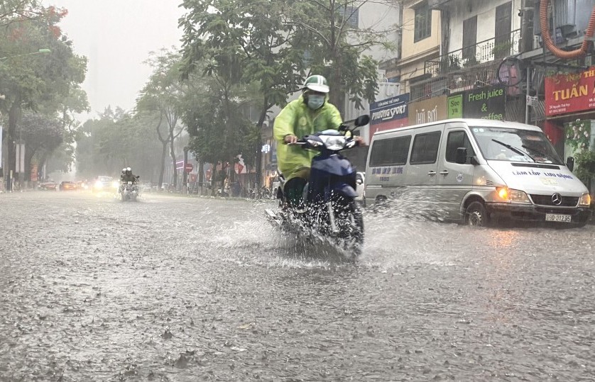 Bão Wipha đổi hướng, có khả năng mạnh thêm