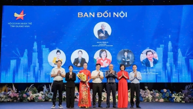 Vụ lật tàu Quảng Ninh: Chúng tôi đồng hành cùng các anh, chị