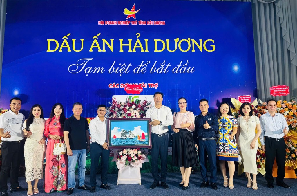 Vụ lật tàu Quảng Ninh: Chúng tôi đồng hành cùng các anh, chị
