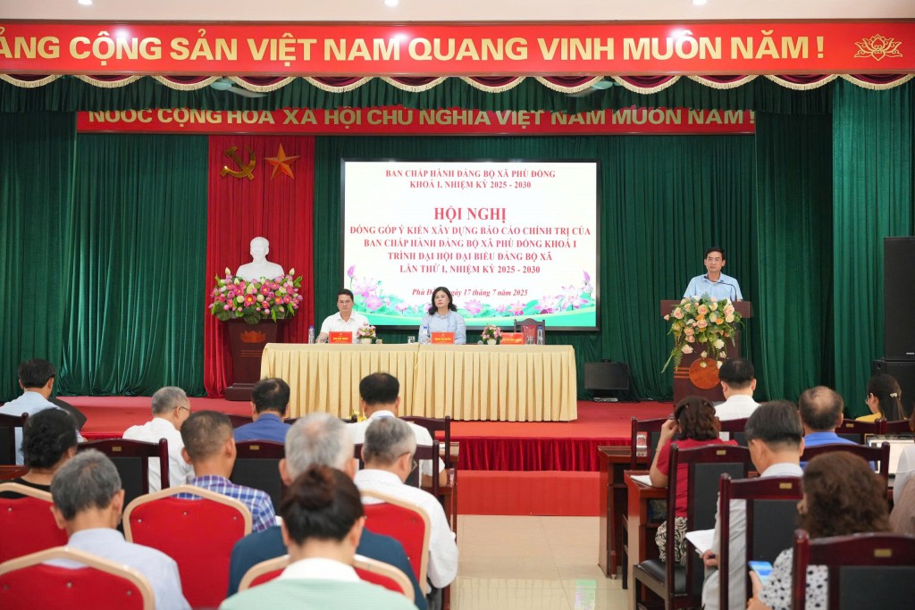 Xã Phù Đổng: Lấy ý kiến đóng góp Dự thảo báo cáo chính trị Đại hội Đảng bộ xã