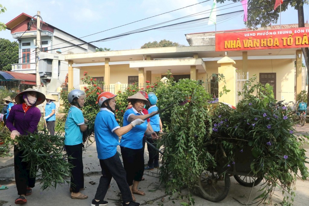Phường Tùng Thiện ra quân 
