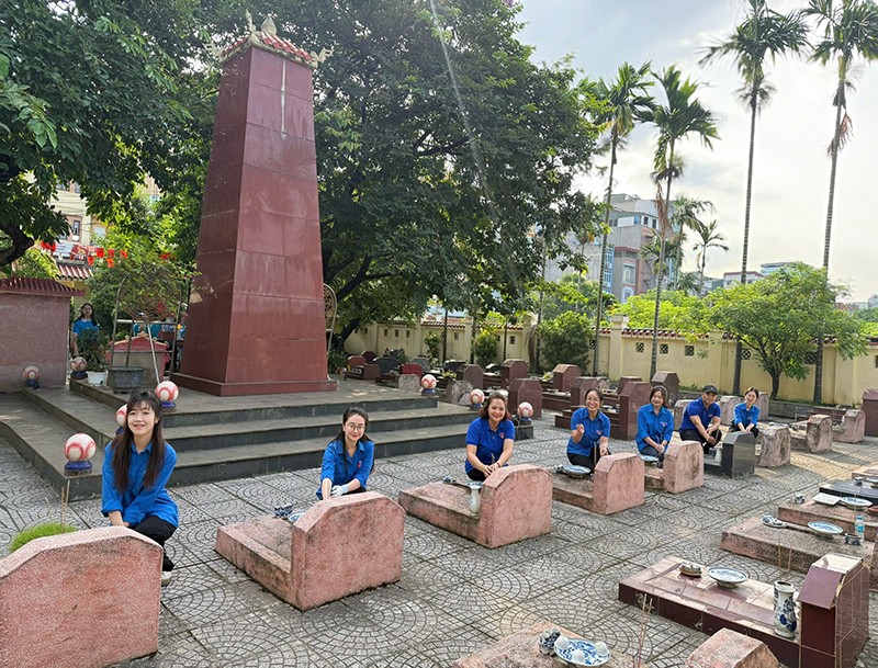 Đoàn Thanh niên phường Từ Liêm hưởng ứng “Ngày Chủ nhật xanh”