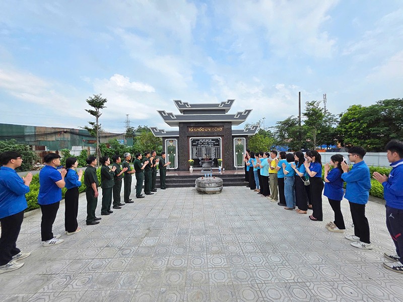Đoàn Thanh niên phường Từ Liêm hưởng ứng “Ngày Chủ nhật xanh”