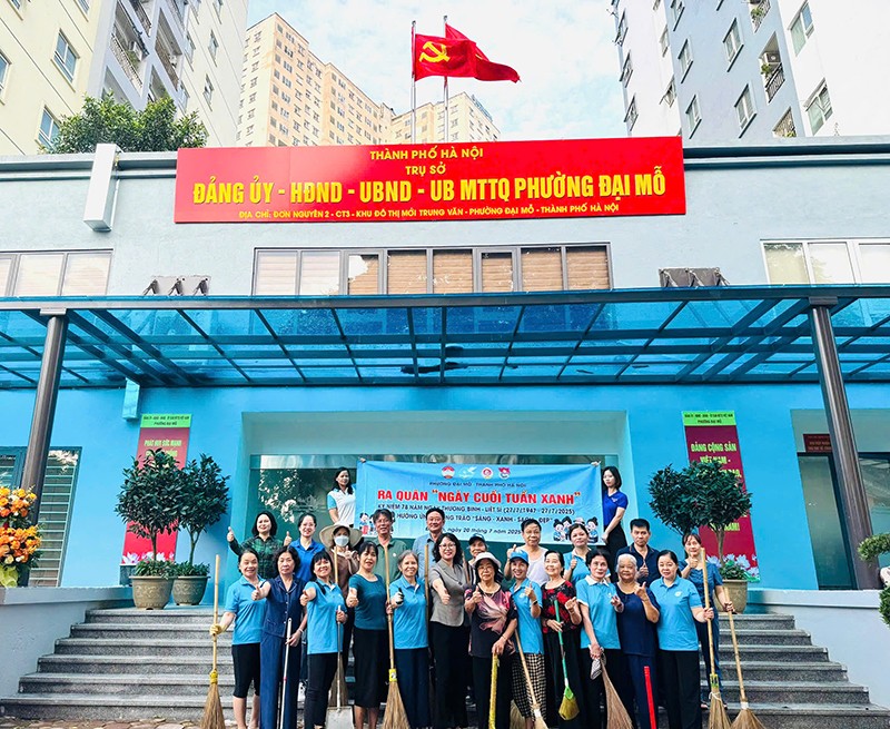 Mặt trận Tổ quốc và các tổ chức chính trị xã hội phường Đại Mỗ ra quân tổng vệ sinh môi trường hưởng ứng Ngày “Chủ nhật xanh” tháng 7/2025