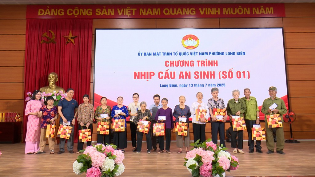 Khi chính quyền sát dân phường Long Biên nối dài hành trình an sinh