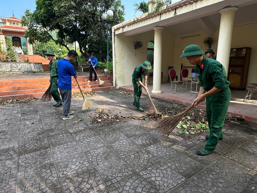 Tuổi trẻ xã Bát Tràng ra quân 