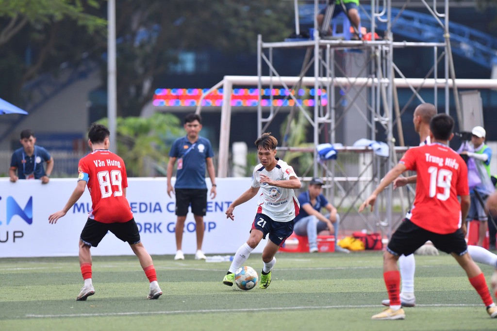 Vòng 1 VPL-S6: Đầy kịch tính và những chiến thắng ngọt ngào