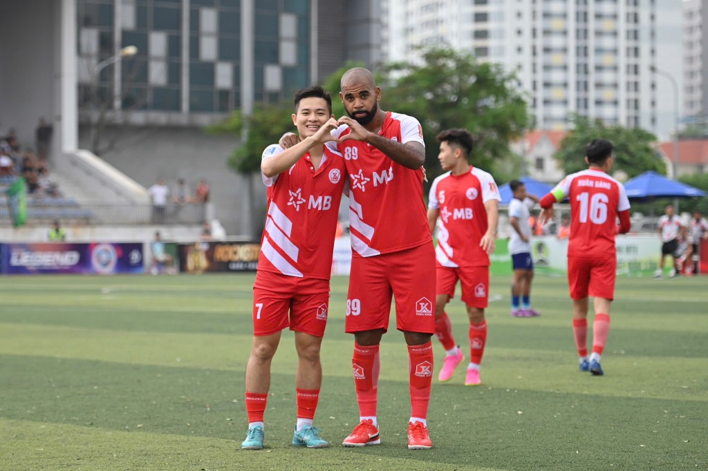 Vòng 1 VPL-S6: Đầy kịch tính và những chiến thắng ngọt ngào