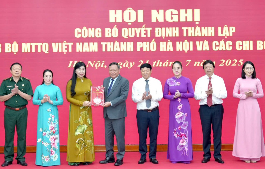 Thành lập Đảng bộ MTTQ Việt Nam TP Hà Nội gồm 36 chi bộ