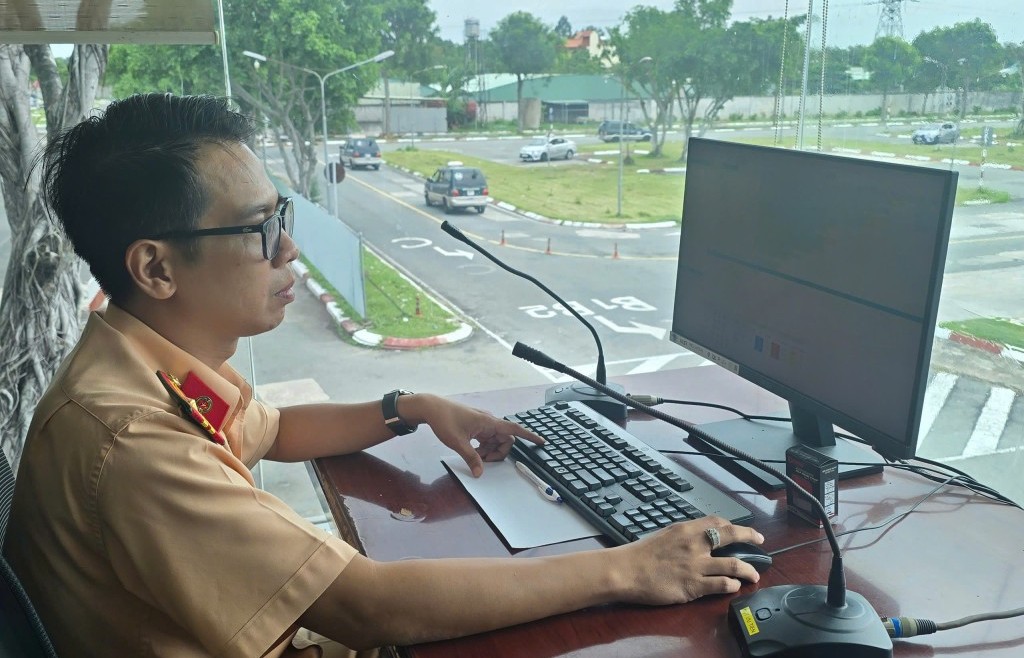 Công an TP Hồ Chí Minh tổ chức tăng ca sát hạch lái xe