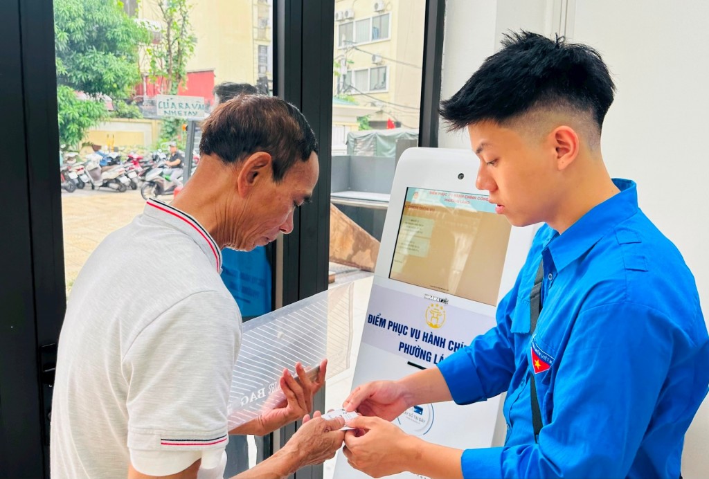 Hà Nội huy động cả hệ thống chính trị tham gia phong trào thi đua chuyển đổi số