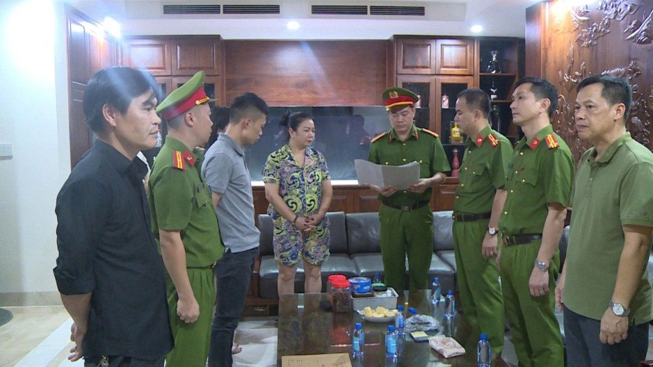 Cơ quan Cảnh sát điều tra thi hành lệnh khám xét khẩn cấp nơi ở đối với Nguyễn Huy Tùng
