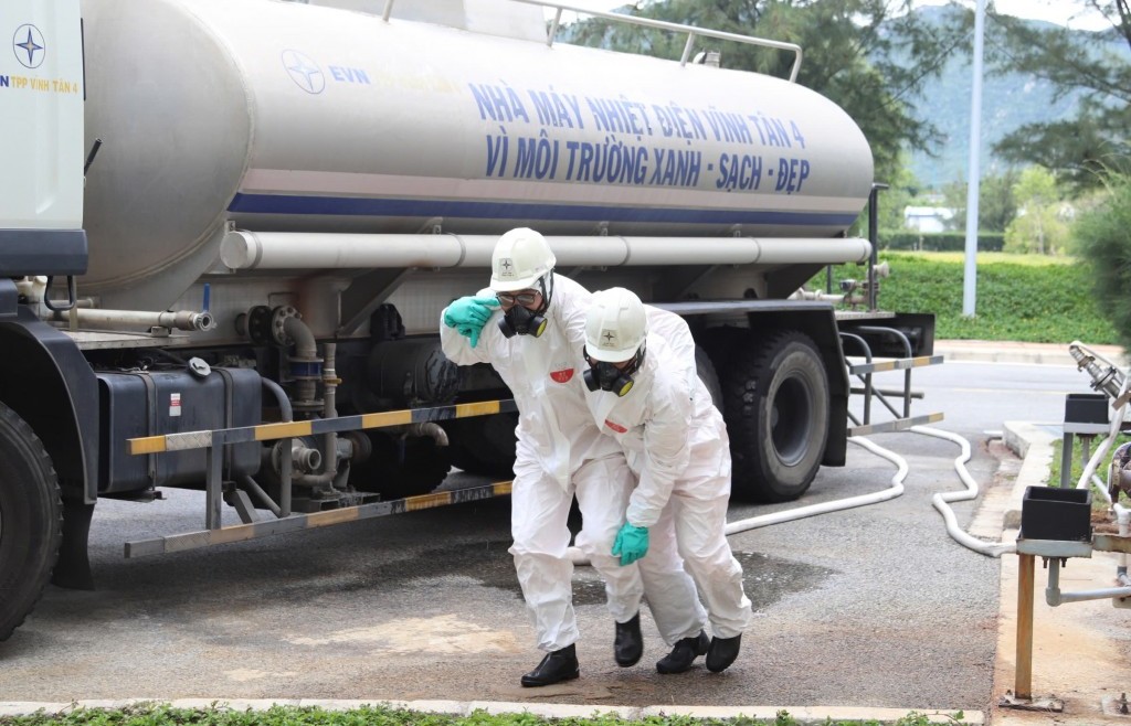 Diễn tập ứng phó sự cố môi trường tại Nhà máy Nhiệt điện Vĩnh Tân 4