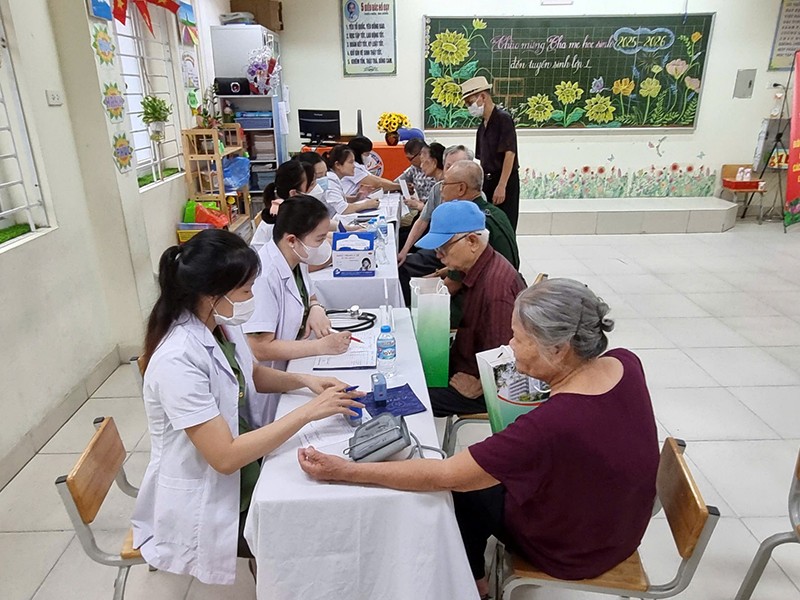 Phường Đại Mỗ tổ chức gặp mặt, tri ân hàng trăm người có công