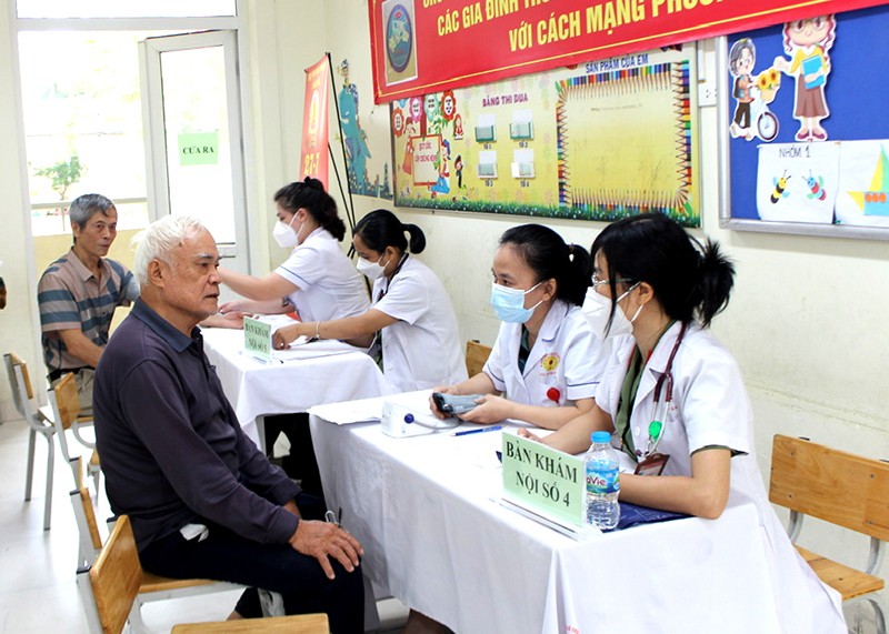 Phường Đại Mỗ tổ chức gặp mặt, tri ân hàng trăm người có công