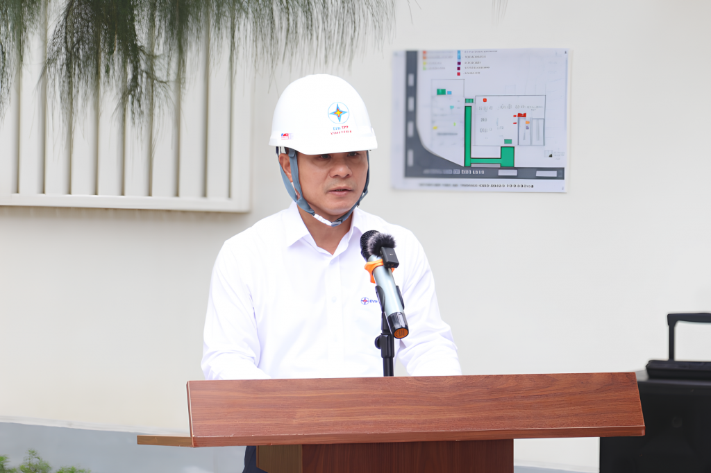 Phó trưởng Phòng Kỹ thuật và An toàn NMNĐ Vĩnh Tân 4 phát biểu khai mạc các buổi diễn tập Phó trưởng Phòng Kỹ thuật và An toàn NMNĐ Vĩnh Tân 4 phát biểu khai mạc các buổi diễn tập