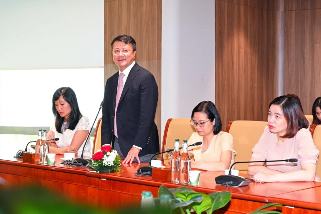 Ông Hồng Quang - Thành viên HĐQT kiêm Giám đốc Khối Nhân sự phát biểu tại Lễ công bố quyết định nhân sự