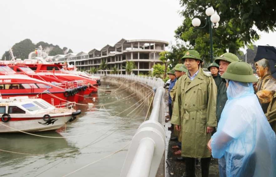 Phó Chủ tịch UBND tỉnh Quảng Ninh kiểm tra công tác phòng chống bão