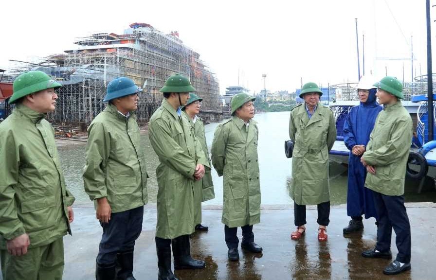 Bí thư Tỉnh ủy Quảng Ninh kiểm tra công tác phòng, chống bão Wipha