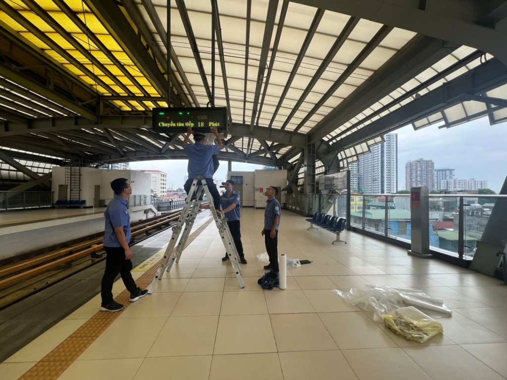 Hà Nội Metro chủ động triển khai các biện pháp ứng phó bão số 3, đảm bảo an toàn tuyệt đối cho hành khách và hệ thống vận hành.