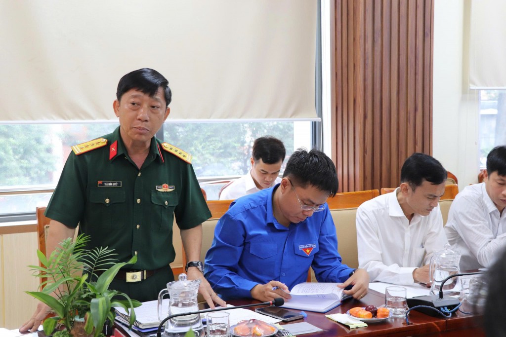 Bộ Tư lệnh TP Hồ Chí Minh đã có báo cáo về việc hỗ trợ, khắc phục thiệt hại do giông lốc gây ra trên địa bàn thành phố