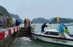 Bão cách Hải Phòng 70km, mưa rất lớn ở nhiều khu vực