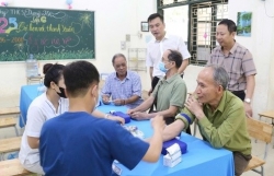 Phường Dương Nội: Tổ chức khám bệnh cho người có công, gia đình chính sách