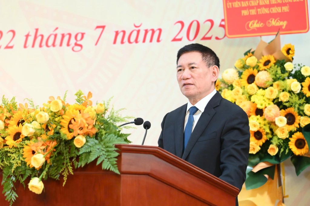 Phó Thủ tướng Hồ Đức Phớc phát biểu chỉ đạo Đại hội đại biểu lần thứ X, nhiệm kỳ 2025-2030, Đảng bộ Tập đoàn Công nghiệp Cao su Việt Nam - Ảnh: VGP/Trần Mạnh