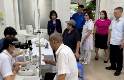 Khám bệnh, cấp phát thuốc miễn phí tri ân người có công