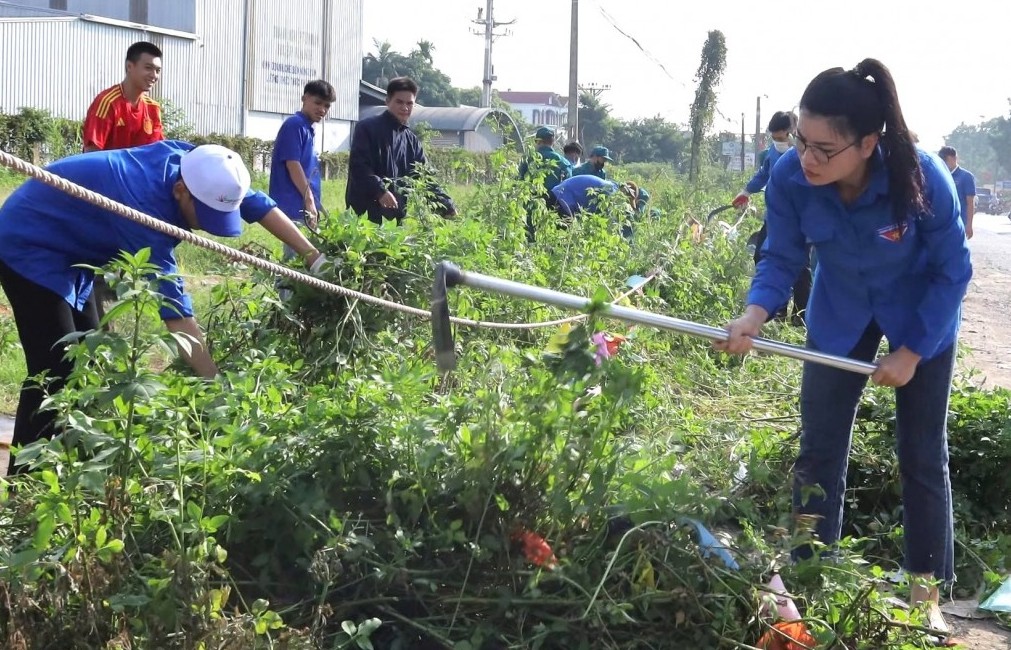 "Áo xanh" trên miền quê mới: Câu chuyện của lòng biết ơn, trách nhiệm