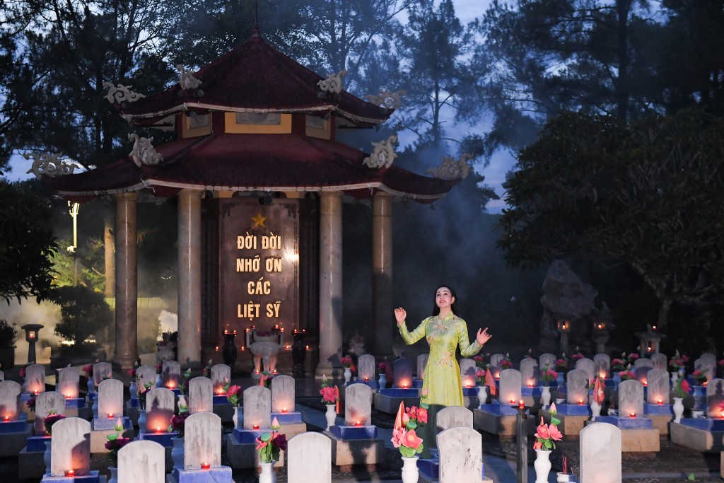 MV “Còn mãi với non sông” - tiếng hát tri ân của Khánh Ly