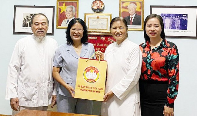Ủy ban MTTQ Việt Nam TP Hà Nội tri ân các chức sắc tôn giáo là người có công