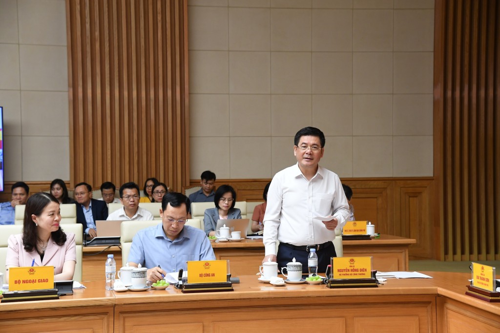 Bộ trưởng Bộ Công Thương Nguyễn Hồng Diên phát biểu tại Hội nghị - Ảnh: VGP/Nhật Bắc