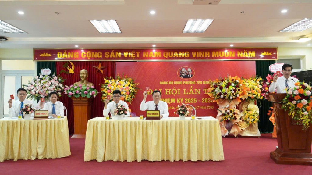 Đảng bộ UBND phường Yên Nghĩa có 5 chi bộ trực thuộc