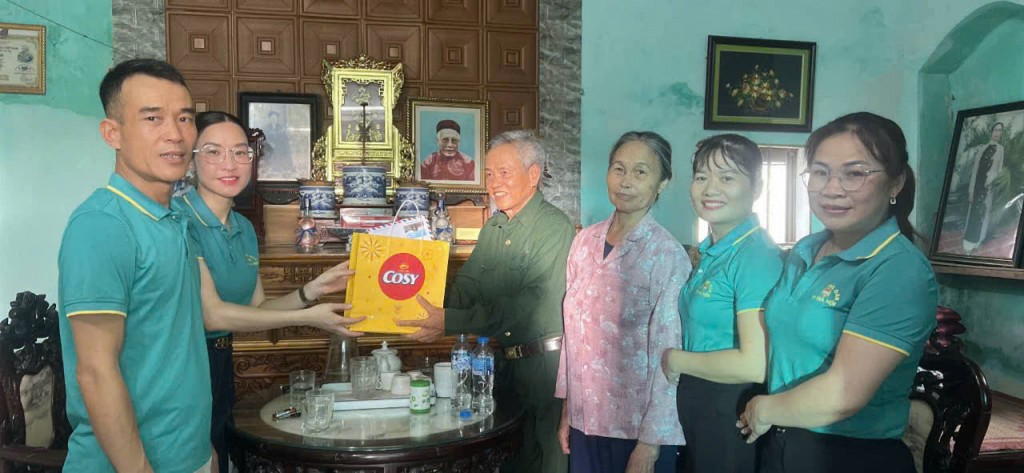Hội Nông dân thành phố triển khai nhiều hoạt động đền ơn đáp nghĩa