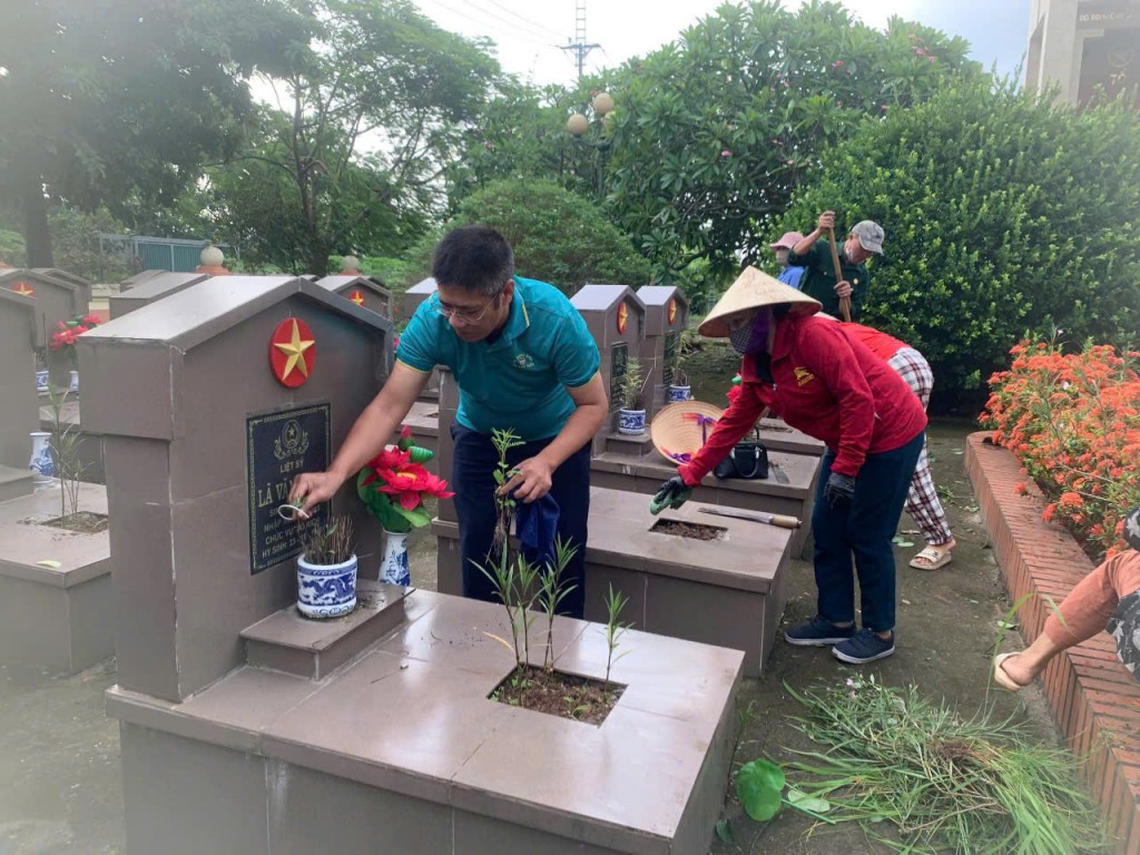 Hội Nông dân thành phố triển khai nhiều hoạt động đền ơn đáp nghĩa