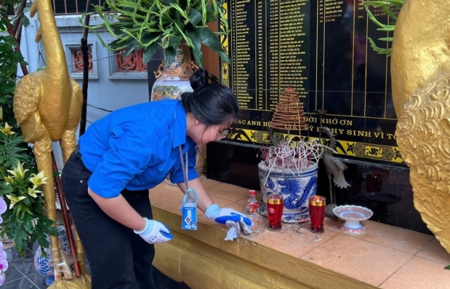 Tuổi trẻ tri ân thế hệ cha anh bằng hành động ý nghĩa