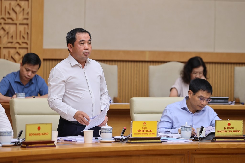Quyền Bộ trưởng Bộ Nông nghiệp và Môi trường Trần Đức Thắng phát biểu - Ảnh: VGP/Nhật Bắc