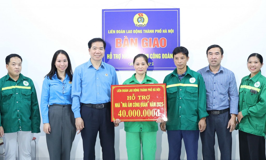 LĐLĐ TP Hà Nội: Trao 