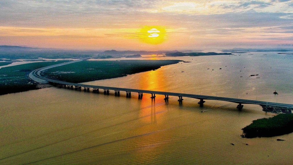 Bài 4: Hà Nội phải là đầu tàu