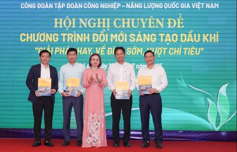 PV GAS được vinh danh về phong trào "Đổi mới sáng tạo Dầu khí”