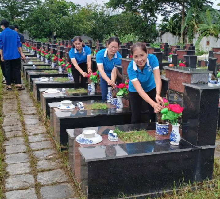 Đồng loạt tổng vệ sinh môi trường, chỉnh trang khuôn viên nghĩa trang liệt sĩ