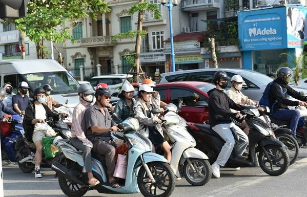 Trình HĐND TP phương án hỗ trợ người dân chuyển đổi xe điện