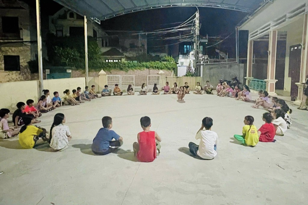 Ngoài học bơi, các em thiếu nhi còn được tham gia nhiều hoạt động bổ ích khác trong dịp hè
