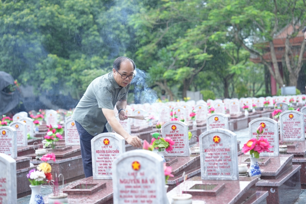 Tháng 7, thắp lên ngọn lửa tri ân