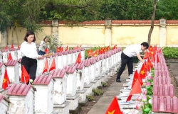 Dâng hương kỷ niệm 78 năm ngày Thương binh - Liệt sỹ