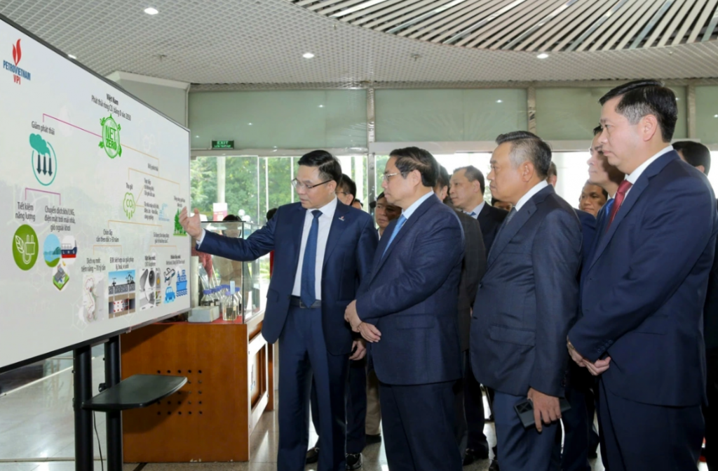 Lãnh đạo Petrovietnam báo cáo Thủ tướng Phạm Minh Chính về nghiên cứu thu hồi và lưu trữ CO2 của VPI