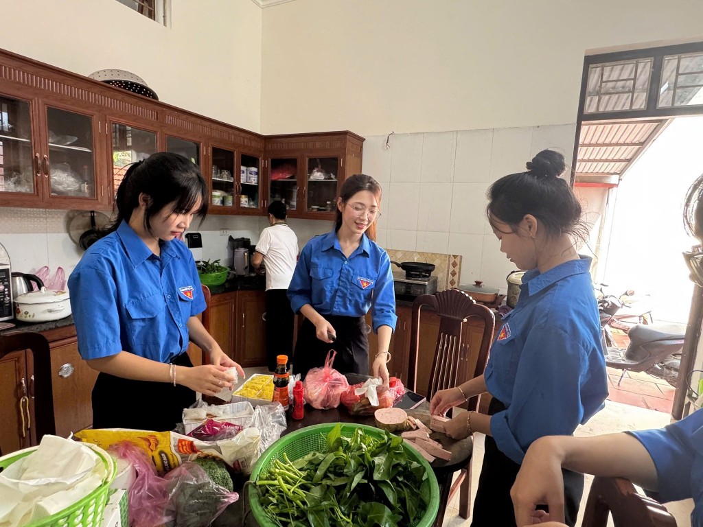 Tháng 7 tri ân, nghĩa tình lan tỏa