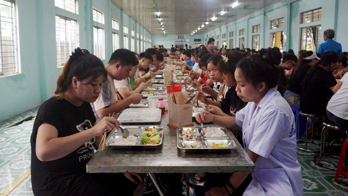 “Bữa cơm Công đoàn” kết nối gần 700 công nhân lao động